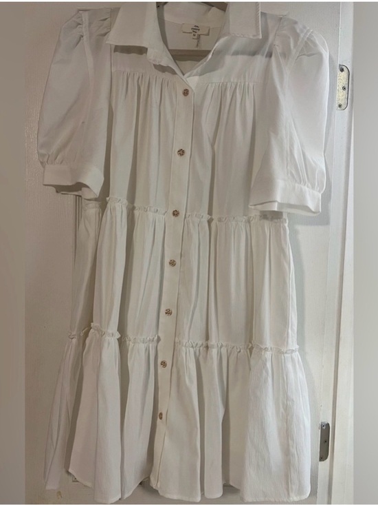 entro Dresses & Skirts - entro White Tiered Button-Front Puff Sleeve Dress